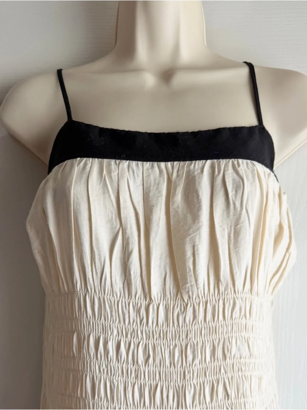 Anthropologie By The River Rosella Smocked Midi Dress - Picture 4 of 9